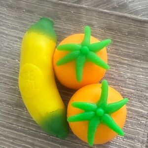 Schyllins NeeDoh- Groovy Fruit Squishy (2018)-NOT A SET